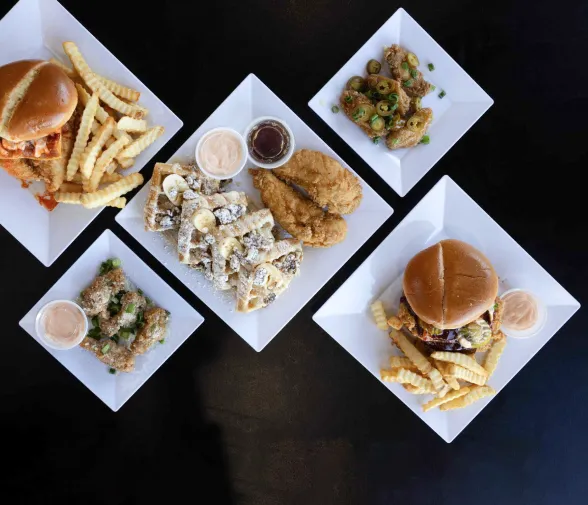 Fried Chicken in Miami | America's Finest Chicken Sandwich | Crisppis Chicken